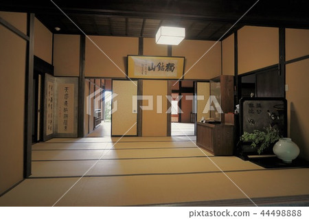 Maeyama Temple (National Important Cultural Property Triple Tower) Maeyama Temple (National Important Cultural Property Triple Tower) 44498888