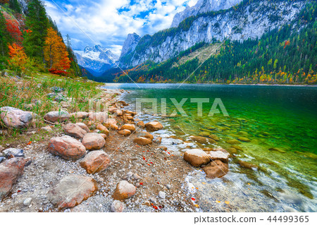 Beautiful view of idyllic colorful autumn scenery Beautiful view of idyllic colorful autumn scenery 44499365