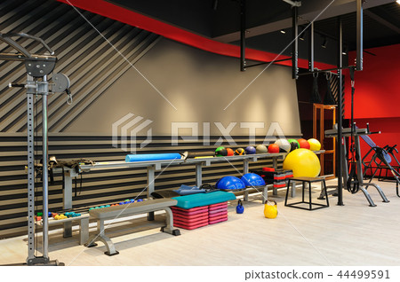 Modern gym interior 44499591