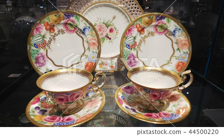 Noritake cup & saucer 44500220