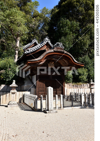 Fukusera The Shogaku Shrine Fukusera The Shogaku Shrine 44500806