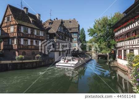 Historical quarter and Ill river in Strasbourg Historical quarter and Ill river in Strasbourg 44501148