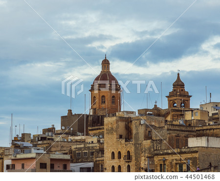 View to old city and St. Lawrence's Church 44501468