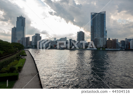 Urban landscape 44504516