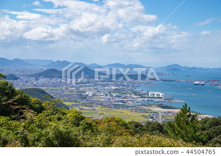 Sakaide City, a distant view of Sakade Port Sakaide City, Kagawa Prefecture Sakaide City, a distant view of Sakade Port Sakaide City, Kagawa Prefecture 44504765