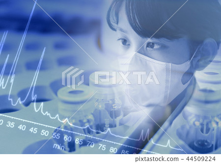 年輕的研究人員進行試 年輕的研究人員進行試 44509224