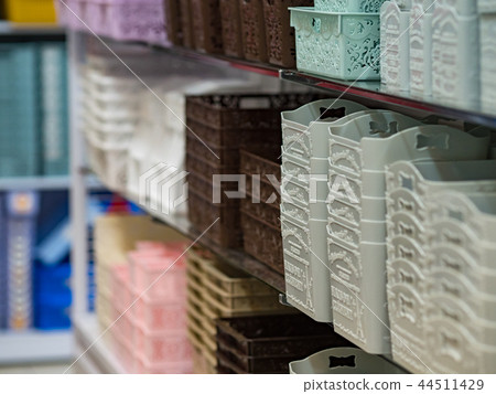 Life store Life store 44511429