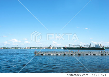 Wharf in Cuba Havana 44511471