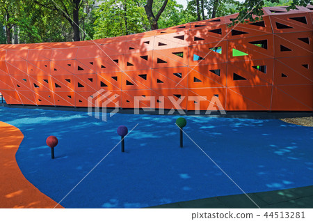 Childish game park 44513281