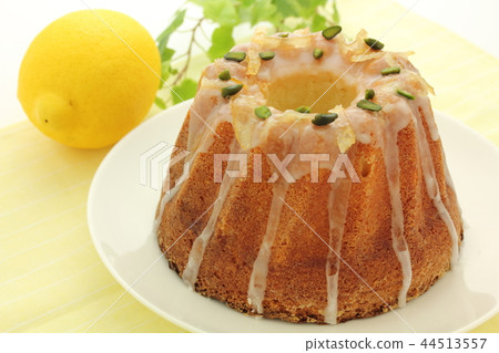 Kugloff cake 44513557