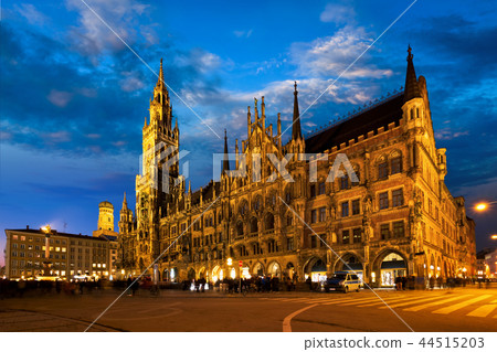 Marienplatz square at night with New Town Hall Neues Rathaus 44515203