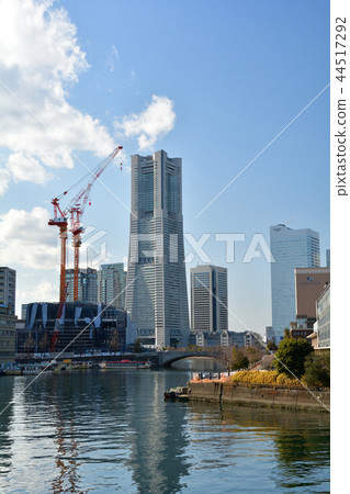 Yokohama Landmark Tower 44517292