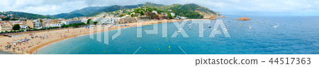 Beautiful panoramic view on Tossa de Mar, Spain Beautiful panoramic view on Tossa de Mar, Spain 44517363