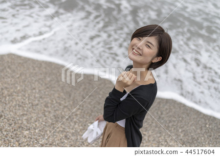 Bright pretty woman Bright pretty woman 44517604