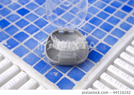 Transparent dental orthodontics in a box Transparent dental orthodontics in a box 44518282