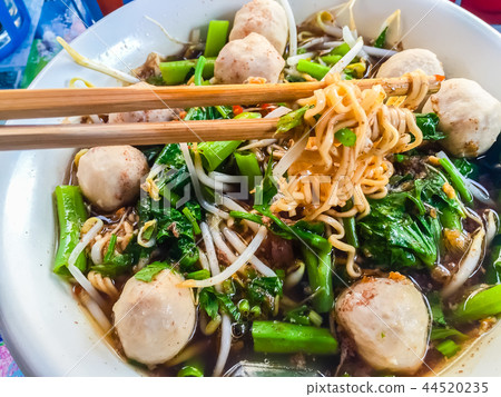 Popular street food, Kuai Tiao Moo Namtok 44520235