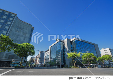 Karasuma Oike intersection 44521289