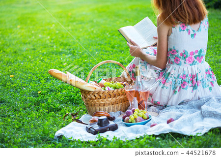 Picnic on the lawn in the park 44521678