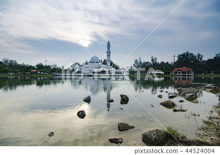 floating mosque and lake reflection in malaysia floating mosque and lake reflection in malaysia 44524004