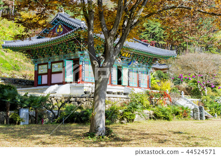 Rampant Rampant 44524571