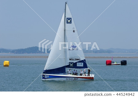 Yachting competition 44524942