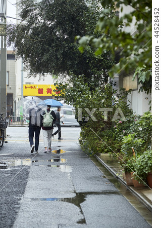 People holding umbrella Tokyo 44528452