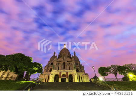 Basilica of the Sacred Heart in Paris 44533131