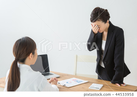 一個可怕的女人 一個可怕的女人 44533958