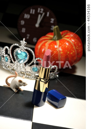 Cinderella lip Cinderella lip 44534166