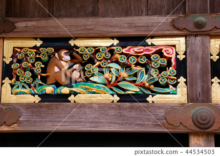 Nikko Toshogu Shrine Shinkansha Monkey Sculpture "Baby" (Tochigi Prefecture, Nikko City) Nikko Toshogu Shrine Shinkansha Monkey Sculpture "Baby" (Tochigi Prefecture, Nikko City) 44534503