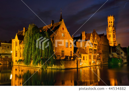 Famous view of Bruges, Belgium 44534882