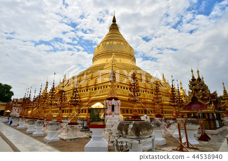 Shsezie Gong寶塔 44538940