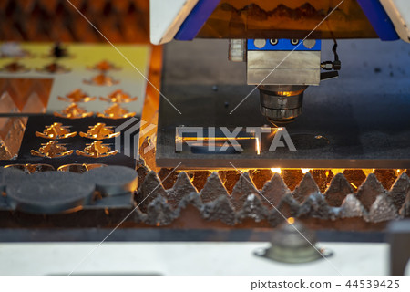 The CNC fiber laser cutting machine  44539425