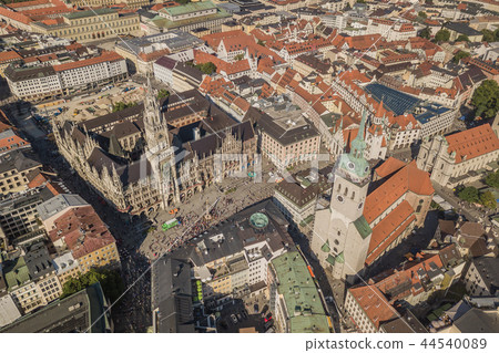 Cityscape of Munich 44540089