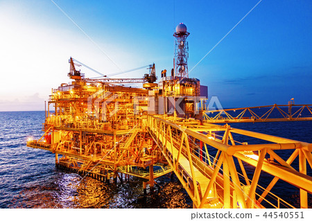 Offshore construction platform for production oil Offshore construction platform for production oil 44540551