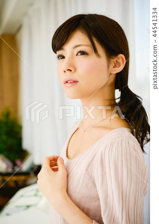 女子 44541334