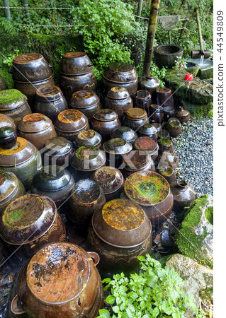 傳統的房子，韓屋，罐子 44549809