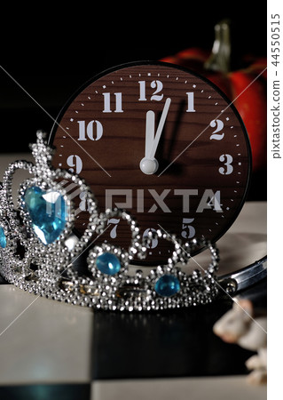 Cinderella Time past curfew Cinderella Time past curfew 44550515