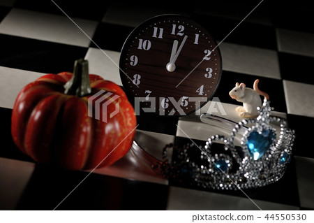 Cinderella Time past curfew 44550530