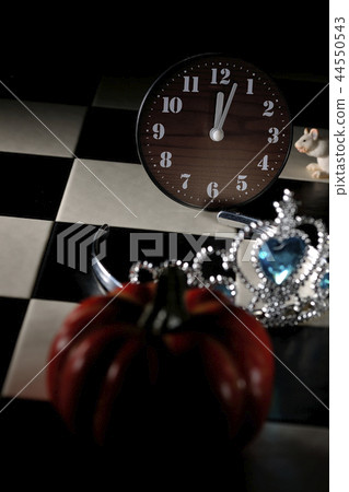 Cinderella Time past curfew Cinderella Time past curfew 44550543