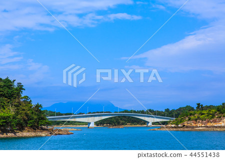 Bridge No. 3 in the middle of Amakusa Gobashi Cruising [Amakusa City, Kumamoto Prefecture] 44551438