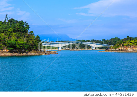 Bridge No. 3 in the middle of Amakusa Gobashi Cruising [Amakusa City, Kumamoto Prefecture] 44551439