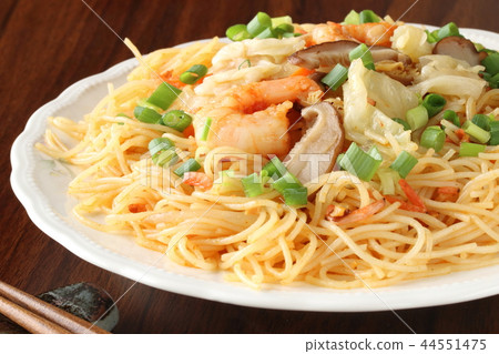 Grilled rice noodle 44551475