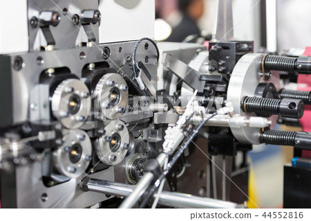CNC coil sporing making machine CNC coil sporing making machine 44552816