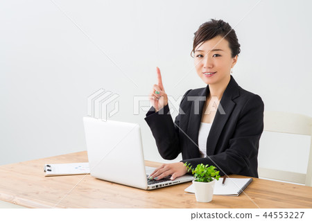  指導女商人 44553227