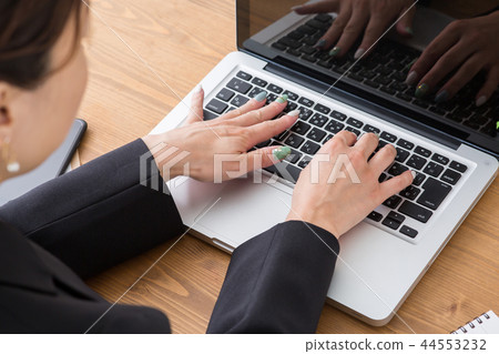 工作的女人 工作的女人 44553232