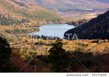 來自Kinsei Road的Yuno湖 來自Kinsei Road的Yuno湖 44553609