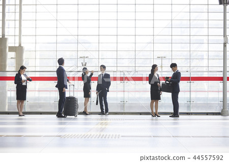 Businessman, Business Woman, Korean Businessman, Business Woman, Korean 44557592