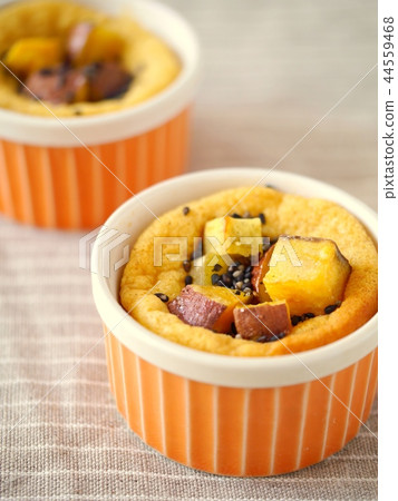 Sweet potato franc (vertical position up) 44559468