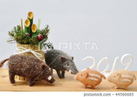 Wild boar parent and child and Kadomatsu New Year 44560885